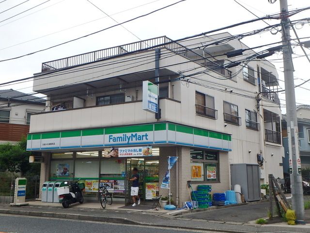 コンビニ　ファミリーマート川崎小杉御殿町店（コンビニ）まで230m