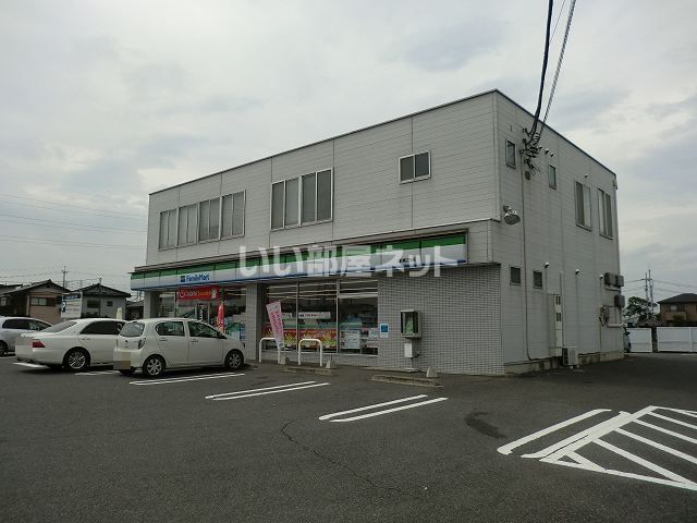飲食店　ファミリーマート（飲食店）まで754m