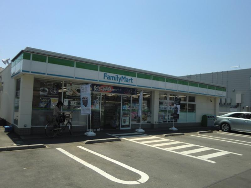 コンビニ　ファミリーマート 野火止六丁目店（コンビニ）まで894m