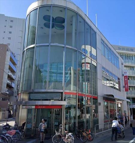 銀行　（株）三菱ＵＦＪ銀行／塚口支店（銀行）まで429m