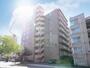 建物外観　人気のバルコニー付き高層１ＬＤＫマンションです♪