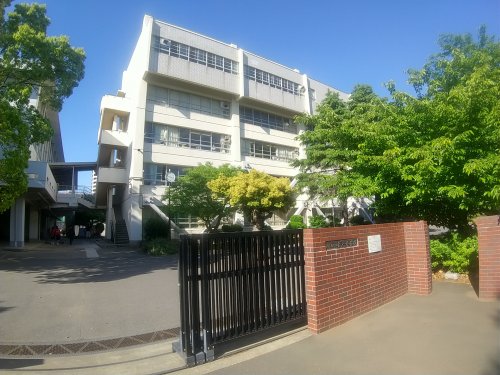 中学校　習志野市立第一中学校（中学校）まで1245m