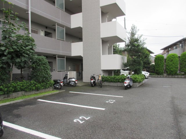 駐車場　※代表写真を掲載しております。