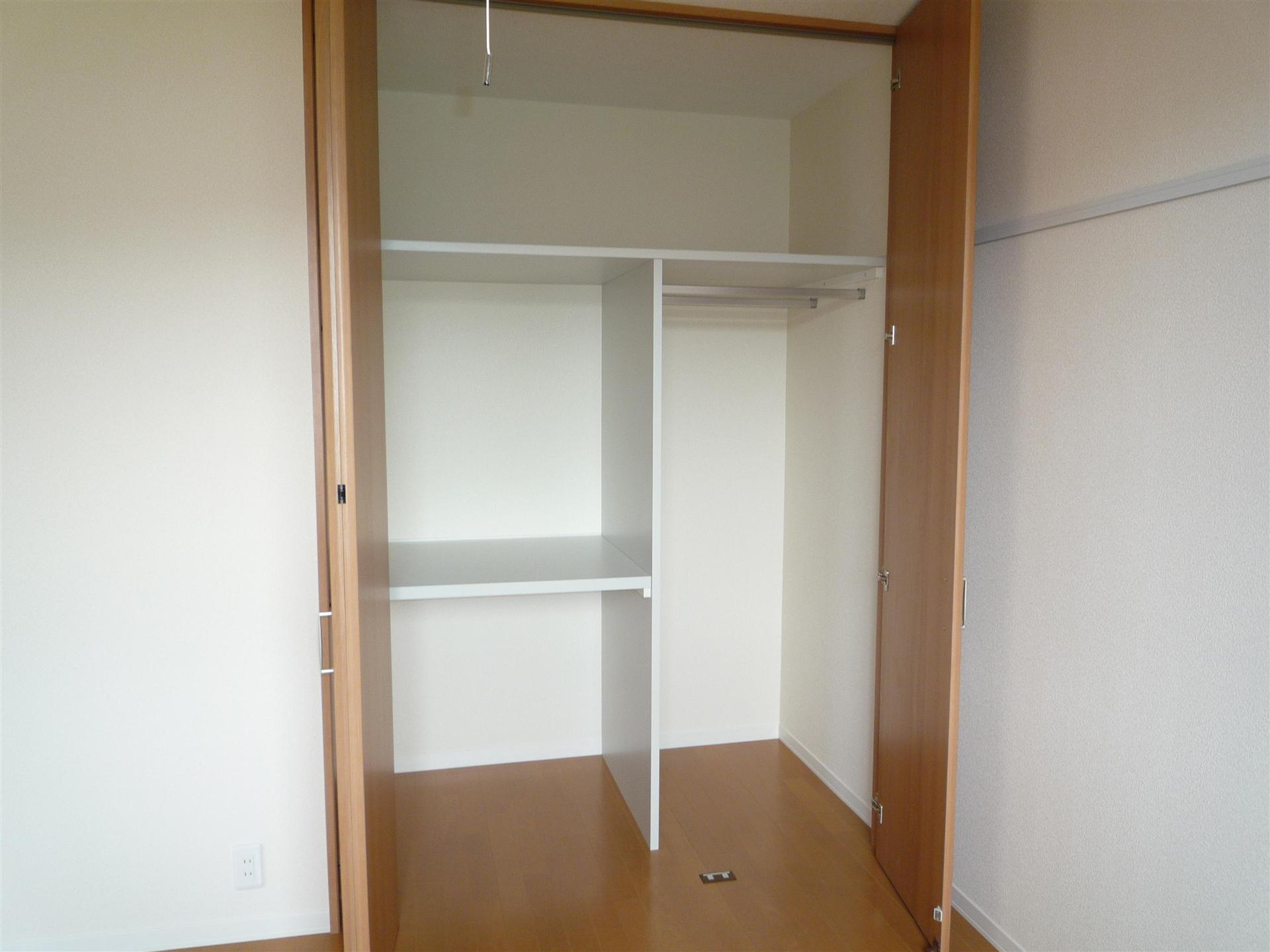収納　クローゼット