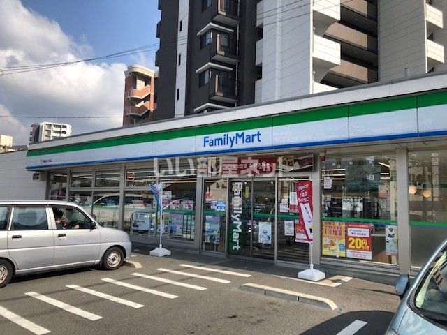 コンビニ　ファミリーマート八幡西三ヶ森店（コンビニ）まで1246m