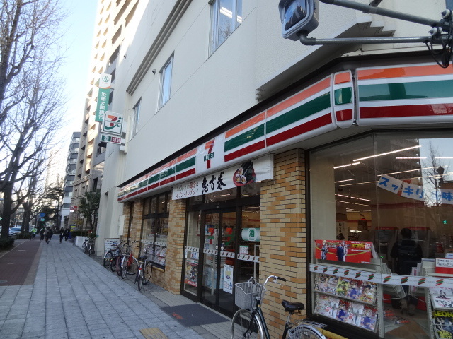 コンビニ　セブンイレブン大阪南堀江１丁目（コンビニ）まで170m