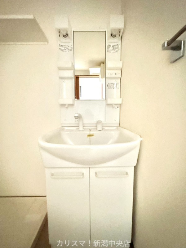 洗面設備　※別部屋参考写真