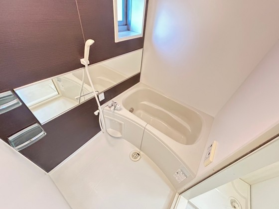 バス・シャワールーム　※別部屋の写真です