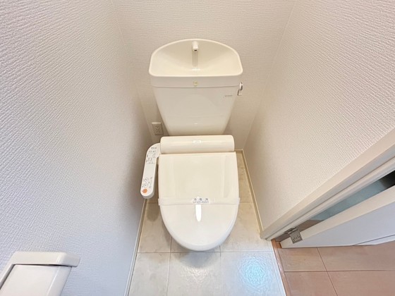 トイレ　※別部屋の写真です