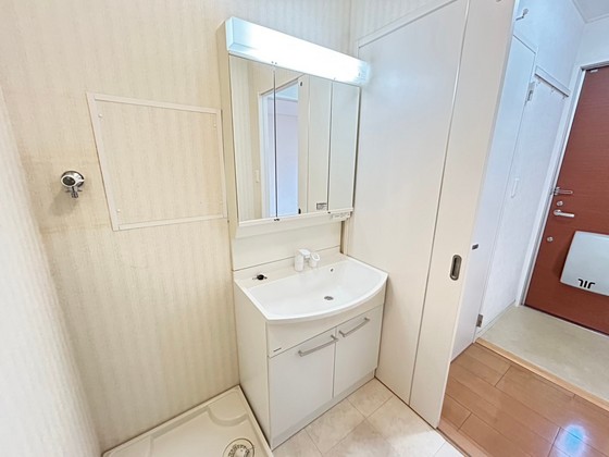 洗面設備　※別部屋の写真です