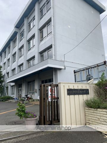 中学校　藤沢市立善行中学校（中学校）まで1005m