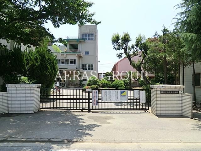 小学校　蕨市立中央東小学校（小学校）まで302m