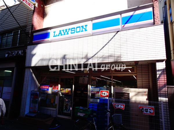コンビニ　ローソン 代田橋駅北口店（コンビニ）まで621m