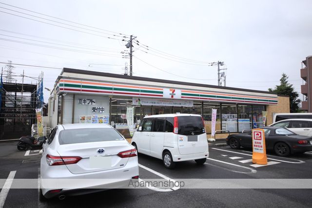 コンビニ　セブンイレブン（コンビニ）まで799m