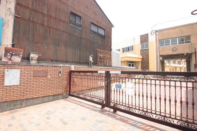 小学校　名古屋市立八幡小学校（小学校）まで200m