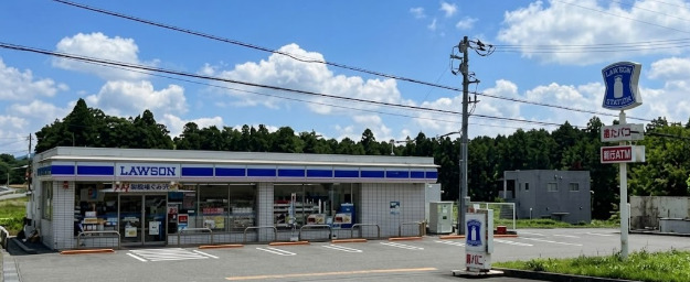 コンビニ　ローソン 御殿場ぐみ沢店（コンビニ）まで908m
