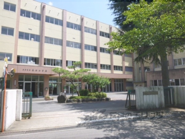 小学校　南郷小学校（小学校）まで1500m