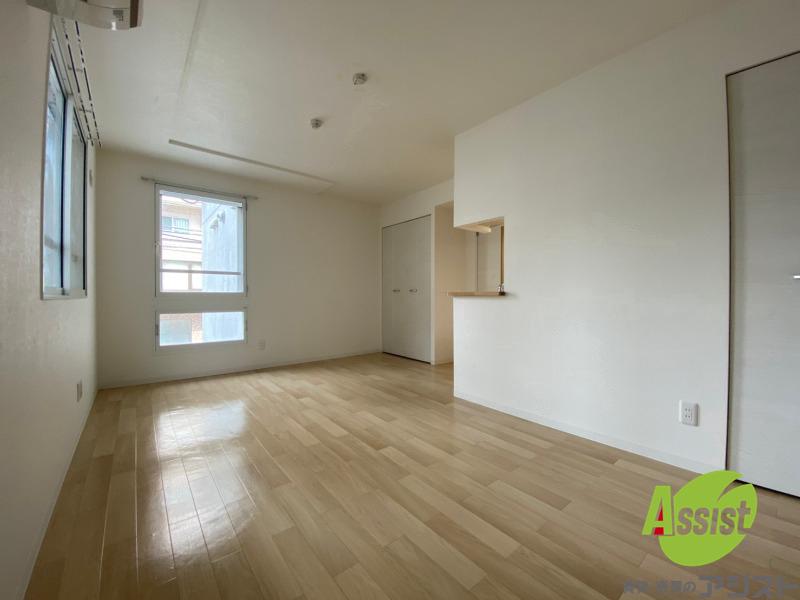 その他部屋・スペース　明るいお部屋は気持ちよく過ごせそうですね。