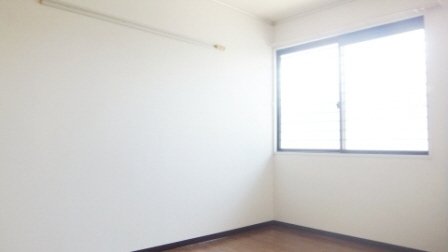 その他　北側洋室６帖です