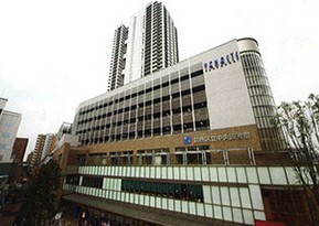 図書館　葛飾区立中央図書館（図書館）まで466m