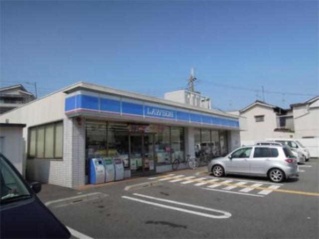 コンビニ　ローソン尼崎大庄西町三丁目店（コンビニ）まで120m