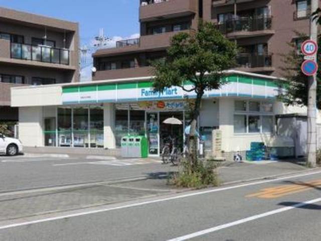 コンビニ　ファミリーマート尼崎大庄中通店（コンビニ）まで502m