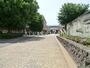 中学校　厚木市立藤塚中学校（中学校）まで595m