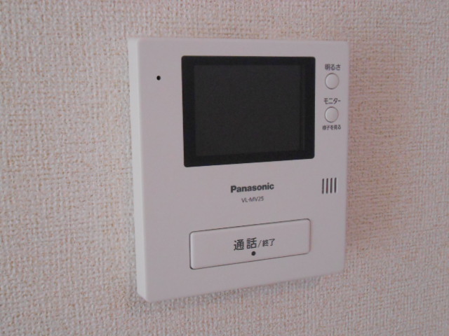 セキュリティ　カラーＴＶモニター付インターホン完備