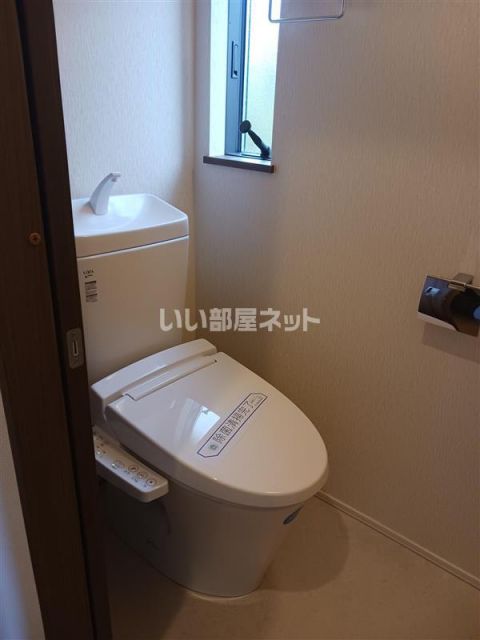 野々下5丁目戸建てのトイレ写真