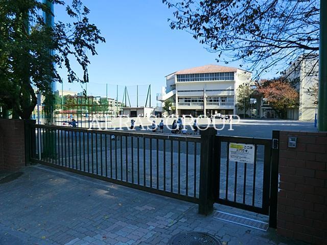 小学校　横浜市立榎が丘小学校（小学校）まで433m
