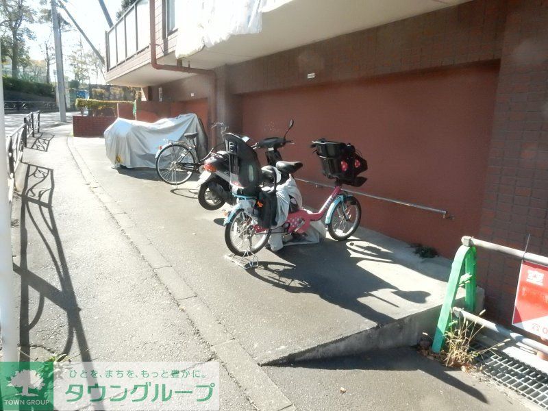 駐車場　★お部屋探しはタウンハウジング稲田堤店まで★