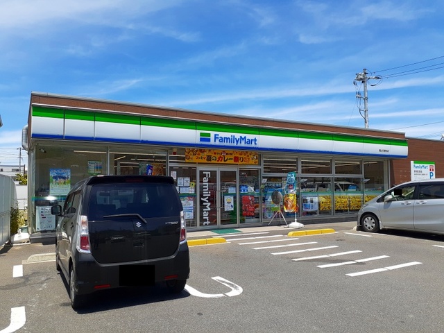 コンビニ　ファミリーマート福山引野町店（コンビニ）まで210m