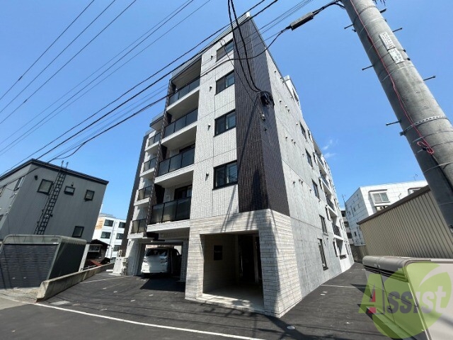 建物外観　札幌市北区北六条西「ＭｅｓｉｇＧｒｅｅｎ」