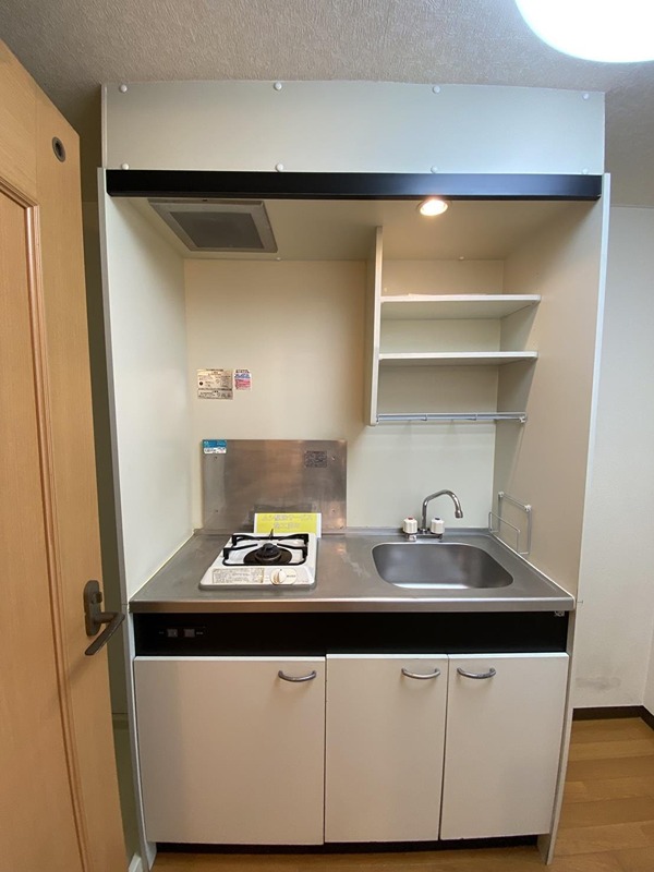 キッチン　1一口ガスコンロ付のキッチンです。