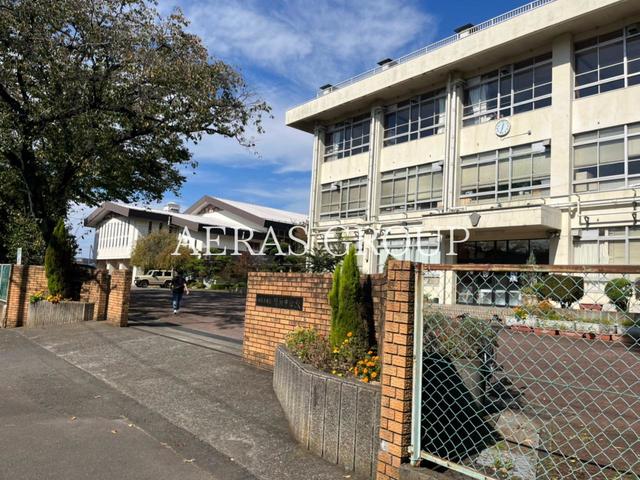 中学校　相模原市立清新中学校（中学校）まで704m