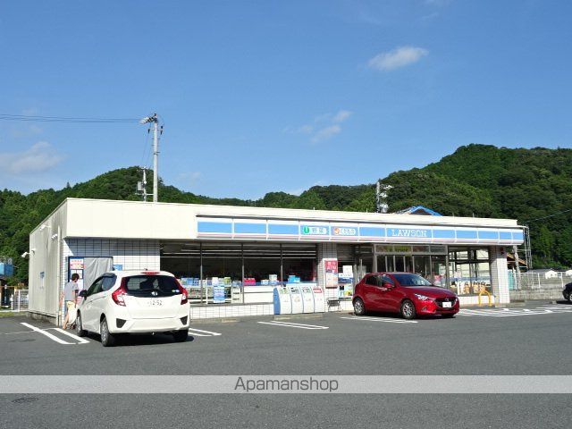 コンビニ　ローソン（コンビニ）まで3838m