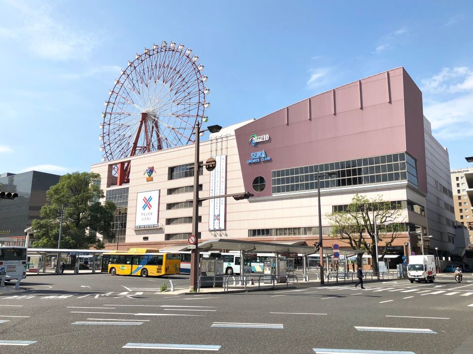 ショッピングセンター　アミュプラザ（ショッピングセンター）まで800m