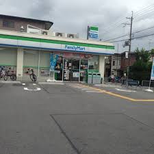 コンビニ　ファミリーマート 高槻宮田町二丁目店（コンビニ）まで159m