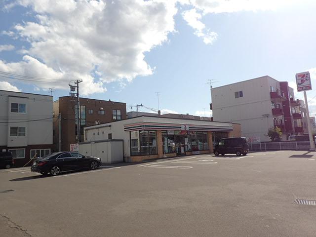 コンビニ　セブンイレブン札幌美園5条店（コンビニ）まで295m
