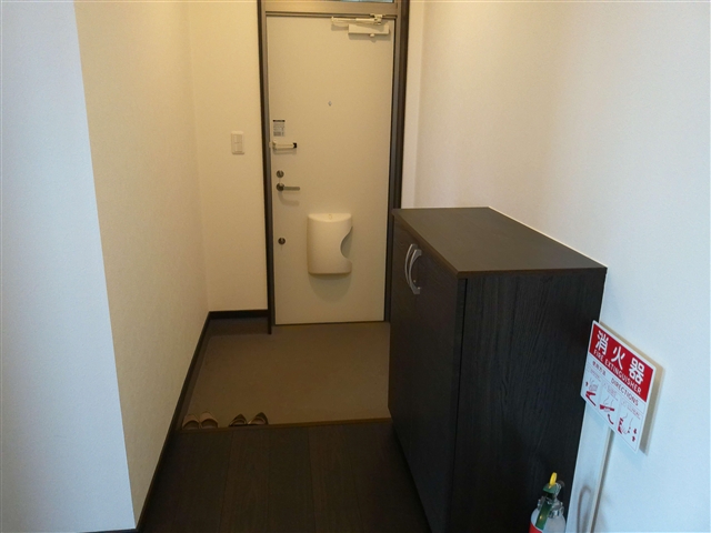 イーストステージの玄関写真