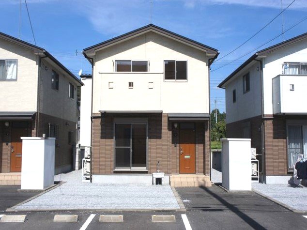 建物外観　2階建て全6棟！南側道路です♪