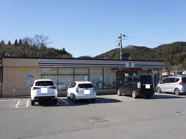 コンビニ　セブンイレブン花岡店（コンビニ）まで512m