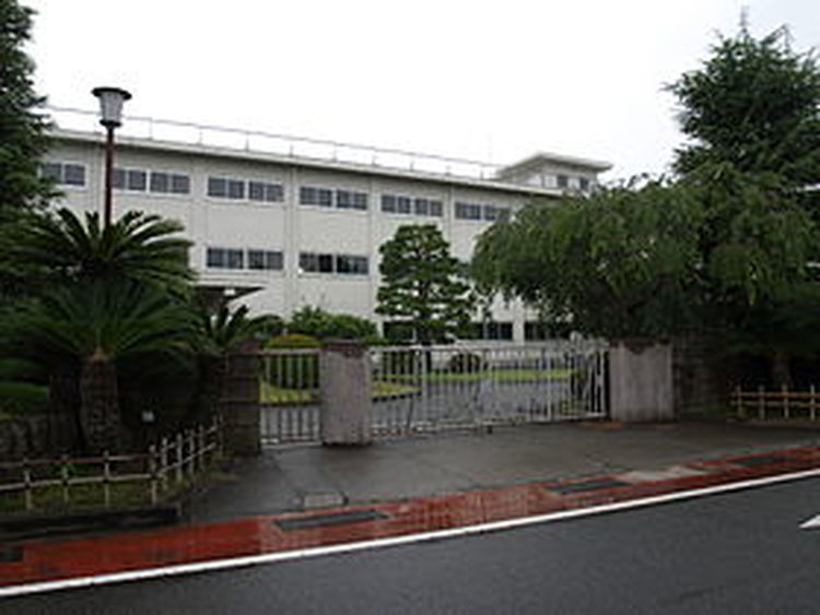 高校・高専　神奈川県立西湘高校（高校・高専）まで227m