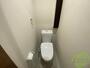 トイレ　こちらはトイレになります。ウォシュレット機能付です。