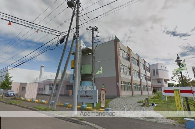 小学校　あいの里東小学校（小学校）まで339m