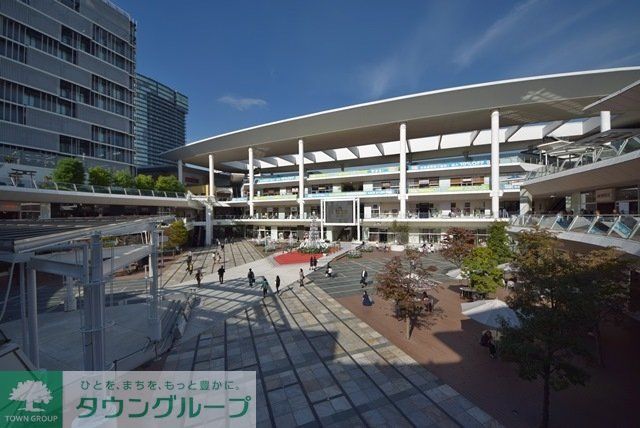 ショッピングセンター　ラゾーナ川崎プラザ（ショッピングセンター）まで488m