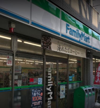 コンビニ　ファミリーマート 杉並下高井戸四丁目店（コンビニ）まで395m