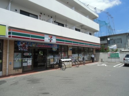 コンビニ　セブンイレブン 横浜日吉5丁目店（コンビニ）まで286m