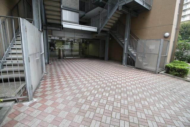 エントランス　☆正面玄関☆