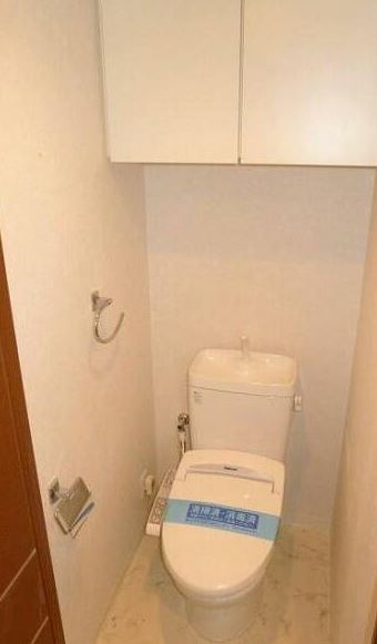 トイレ　※同物件、別部屋になります。